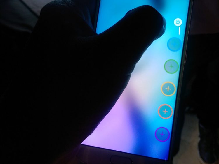 s6-edge-screen