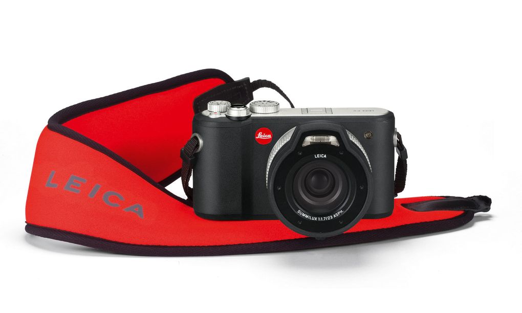 Leica_X-U_Outdoor_wrist_strap.0