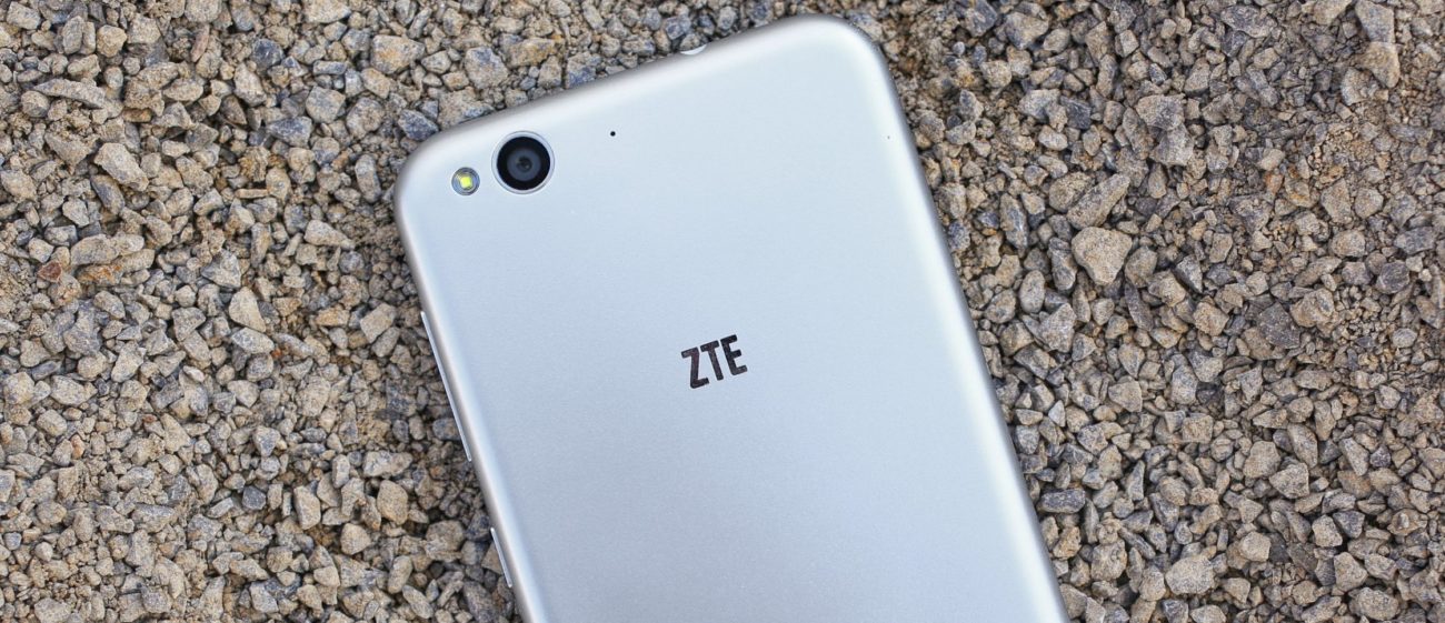 ZTE เตรียมปลดพนักงานราว 3,000 ตำแหน่ง