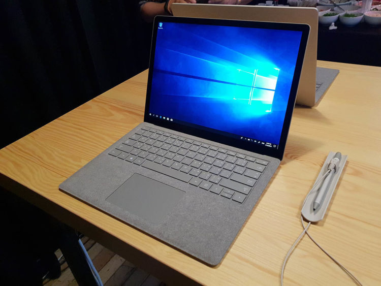 Microsoft เปิดตลาด Surface Book 2 และ Surface Laptop ราคา