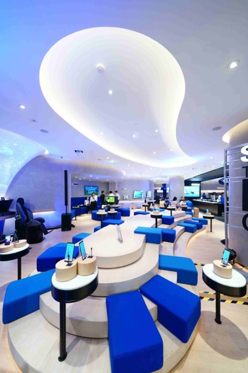 Samsung Experience Store Large ชั้น 4 CTW