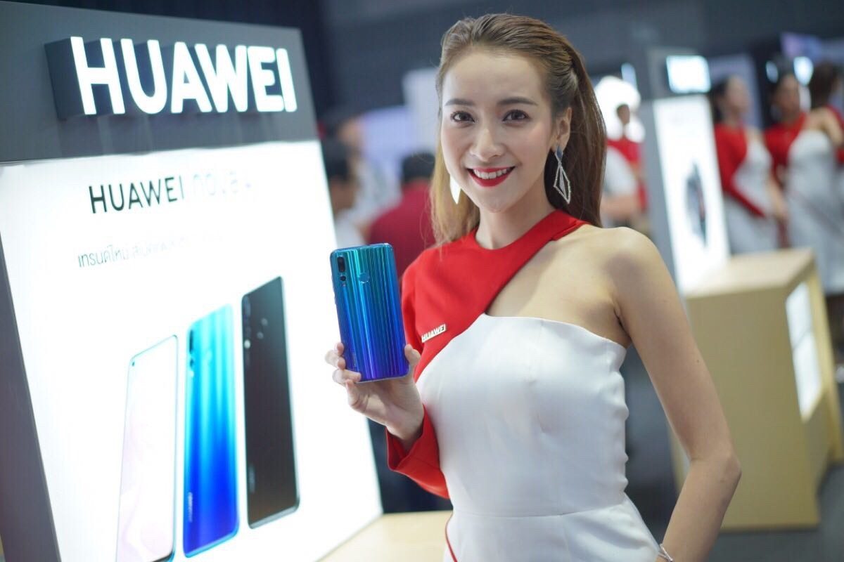 จอง HUAWEI nova 4 11-17 ก.พ. รับฟรี! หูฟัง FreeBuds Wireless Earphone