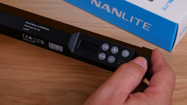 Review NANLITE PavoTube ll 6c RBG
