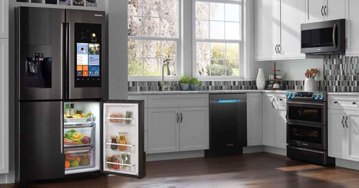 SAMSUNG Family Hub ตู้เย็นอัจฉริยะสำหรับครอบครัว จัดเต็มทุกฟีเจอร์