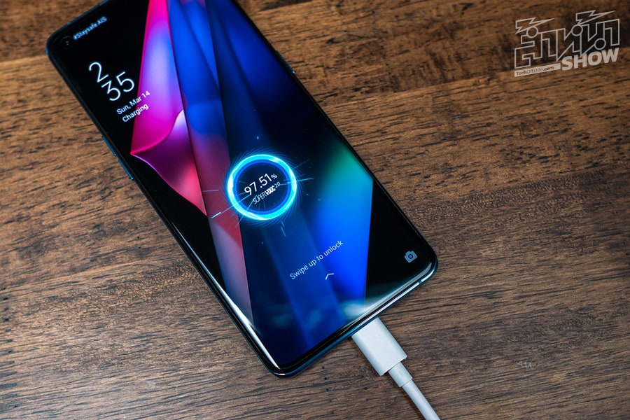 OPPO Find X3 Pro ออกแบบ