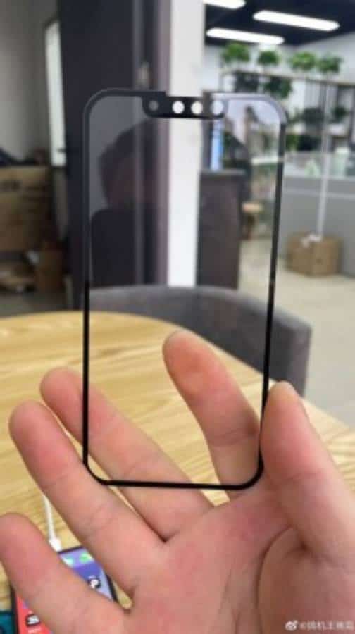 Leaked iPhone 13 screen protector