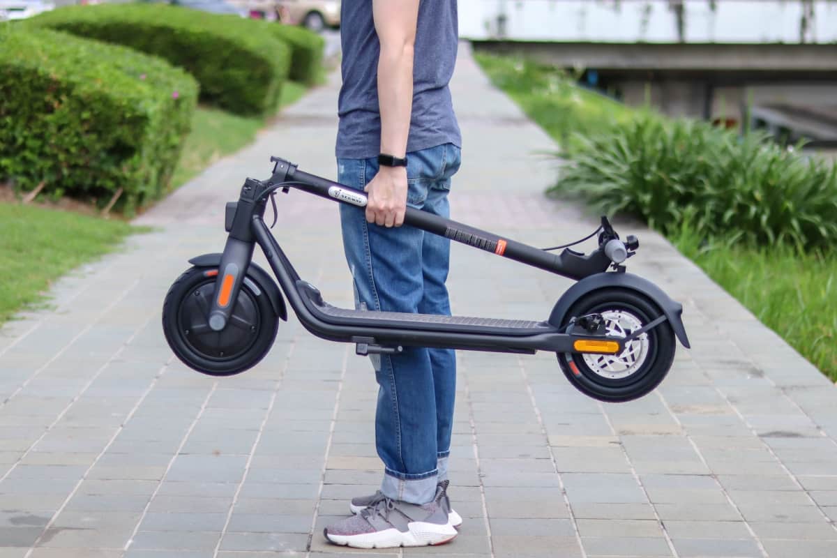 พรีวิว Ninebot KickScooter F20A