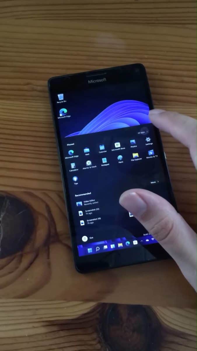 Windows 11 Lumia 950 XL