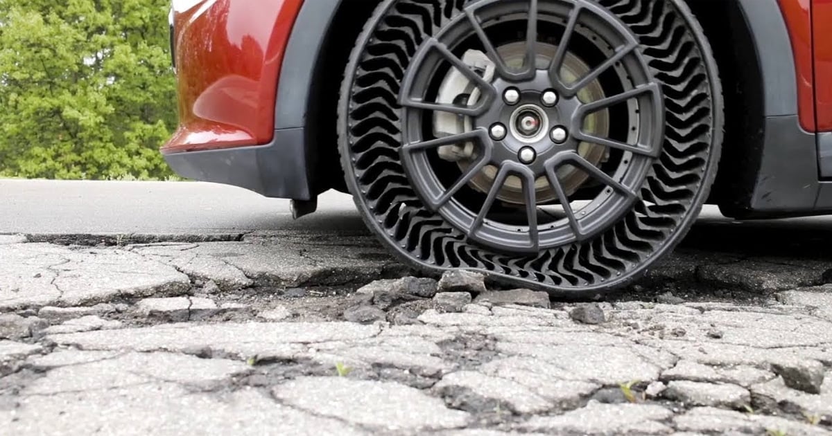 GM Michelin Airless Tires UPTIS to EV