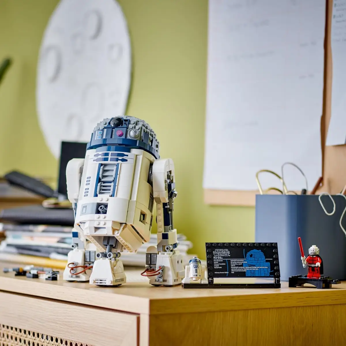 LEGO STAR WARS R2-D2 75379