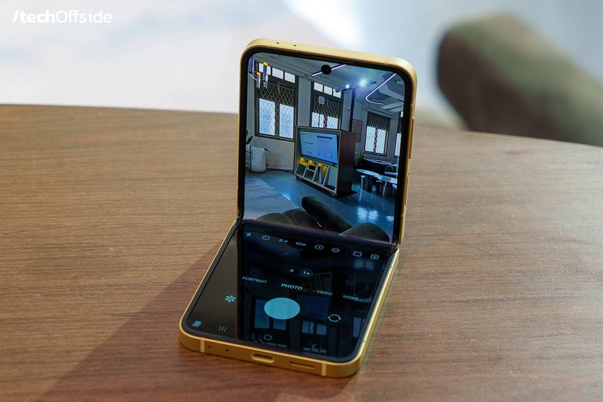 พรีวิว Samsung Galaxy Z Flip6