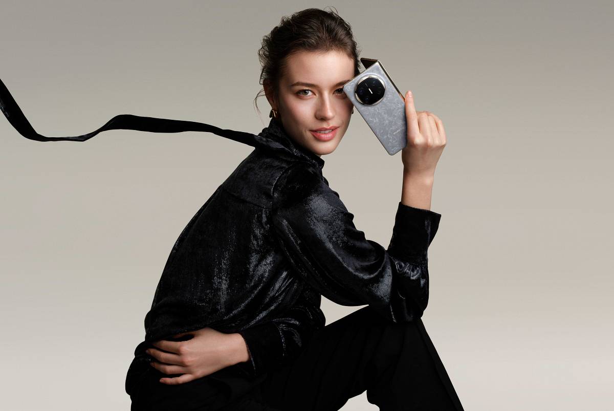 HUAWEI Mate X6