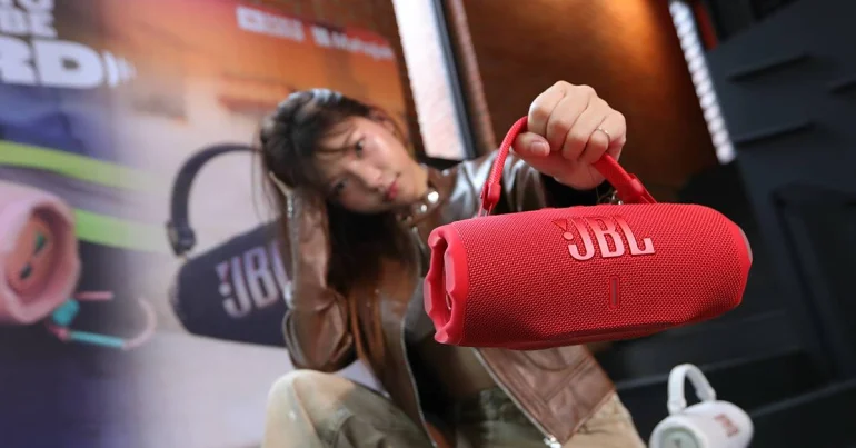 เปิดตัว JBL Charge 6 และ Flip 7